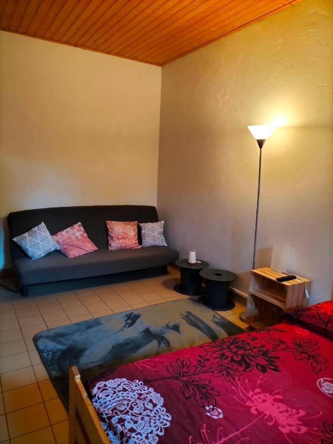 Studio Confortable Proche Des Sites Touristiques Issendolus Exterior foto